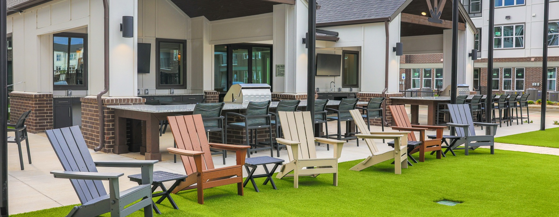 yard with lawn chairs